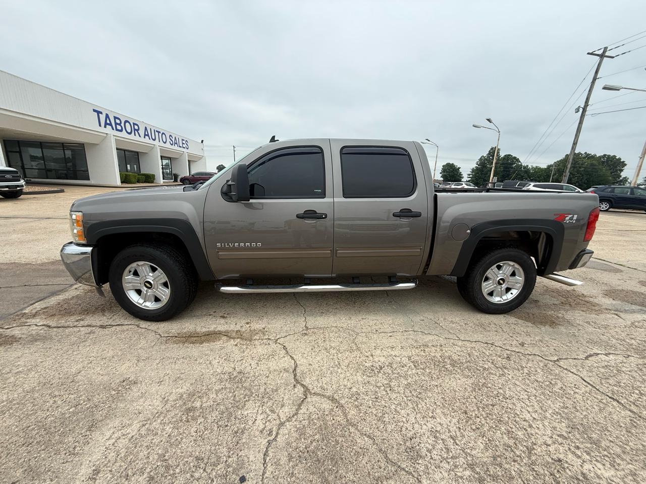 Chevrolet Silverado 1500 4WD Crew Cab 143.5" LT 2013