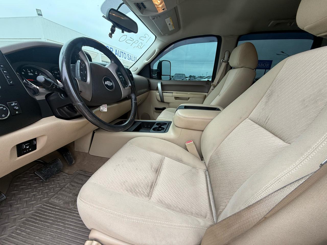 Chevrolet Silverado 1500 4WD Crew Cab 143.5" LT 2013