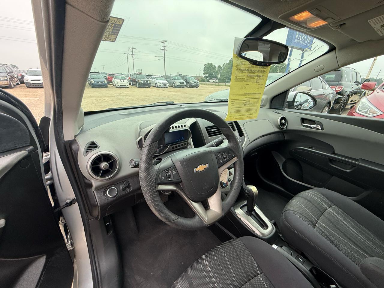 Chevrolet Sonic 4dr Sdn Auto LT 2014