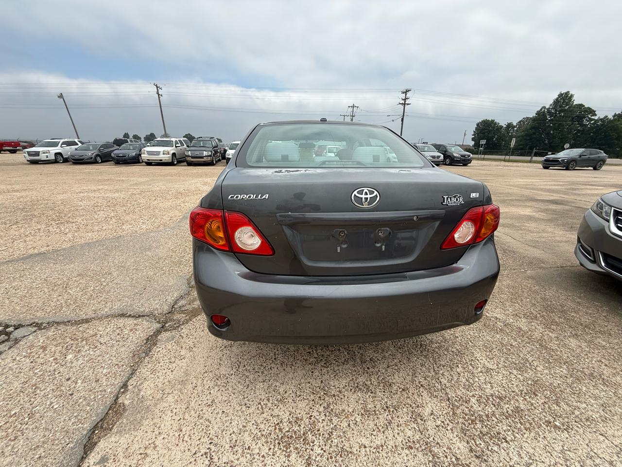 Toyota Corolla 4dr Sdn Man (Natl) 2010