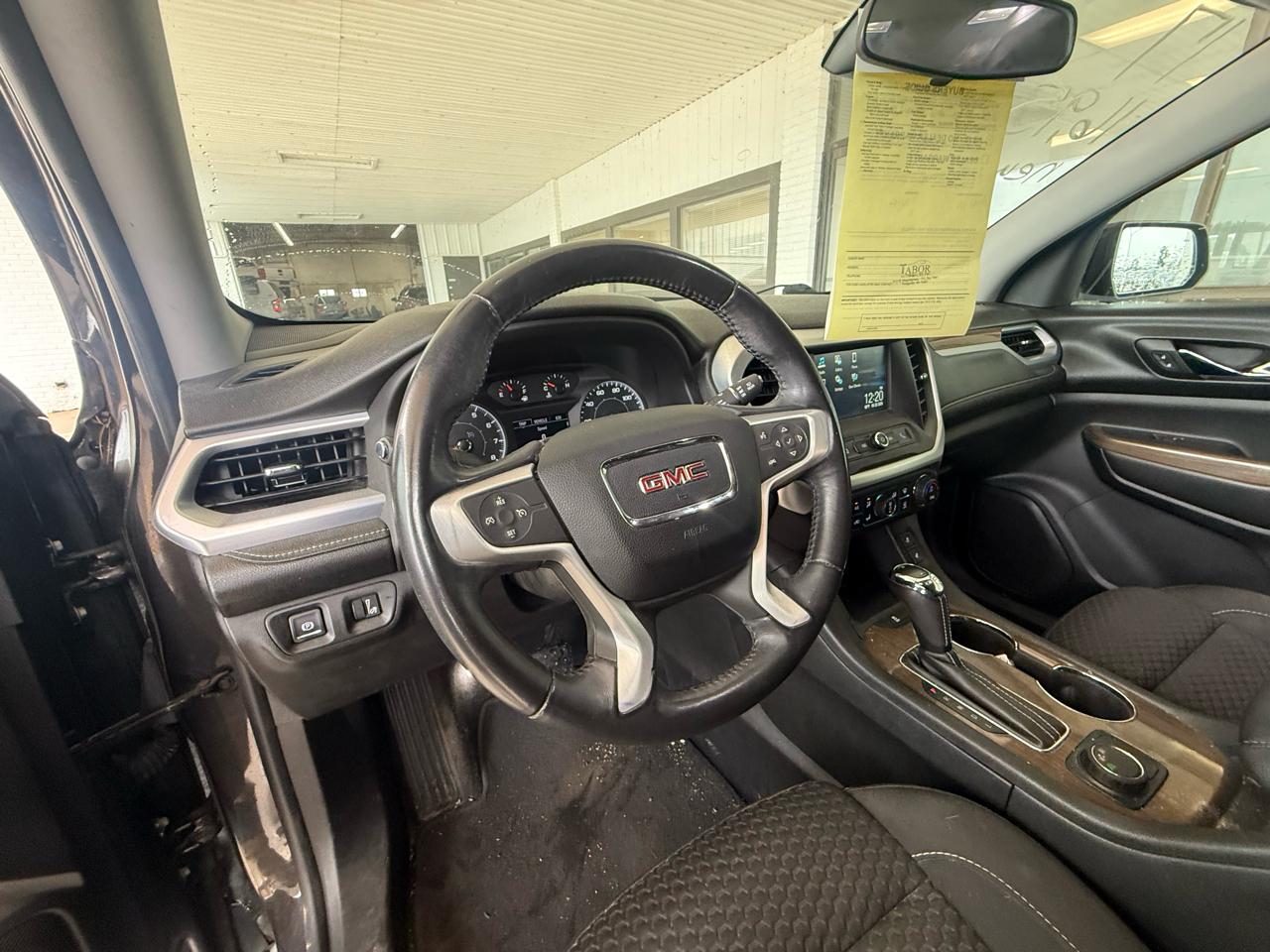 GMC Acadia FWD 4dr SLE w/SLE-2 2017