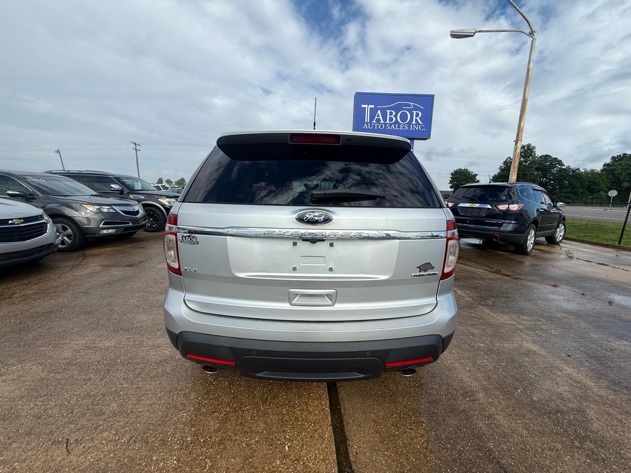 Ford Explorer FWD 4dr XLT 2013