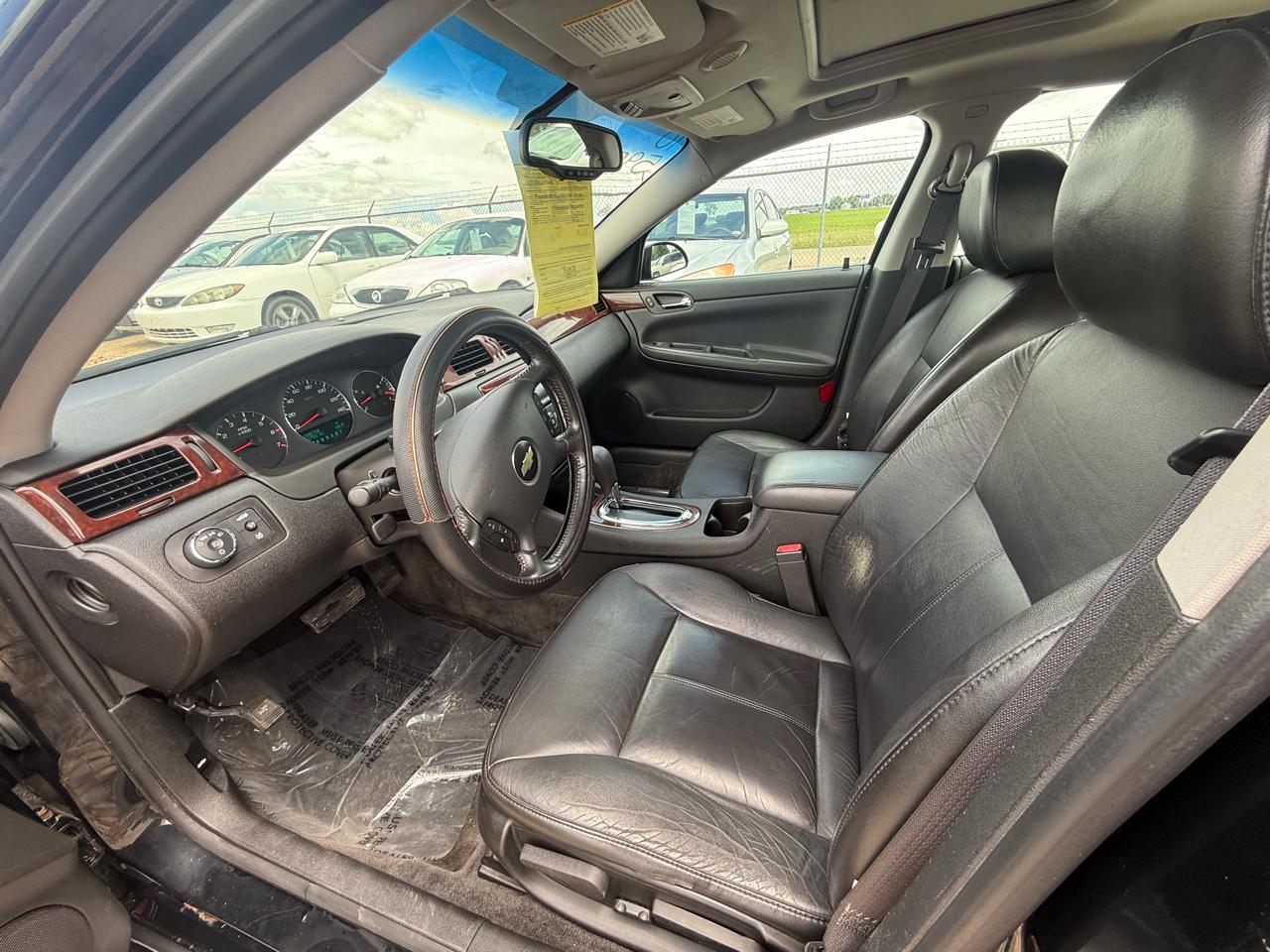 Chevrolet Impala 4dr Sdn LT 2010