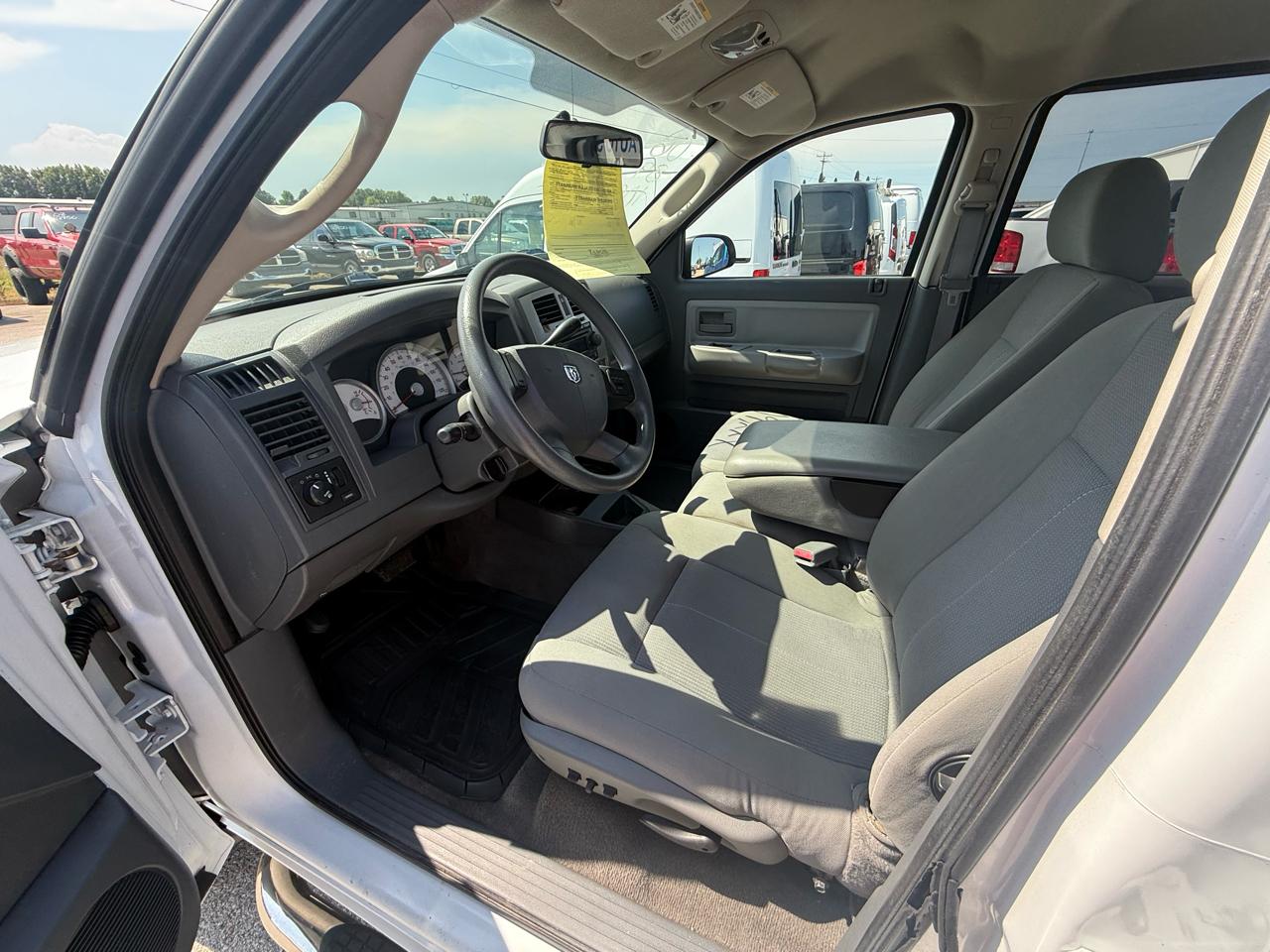 Dodge Dakota 4dr Quad Cab 131 SLT 2006