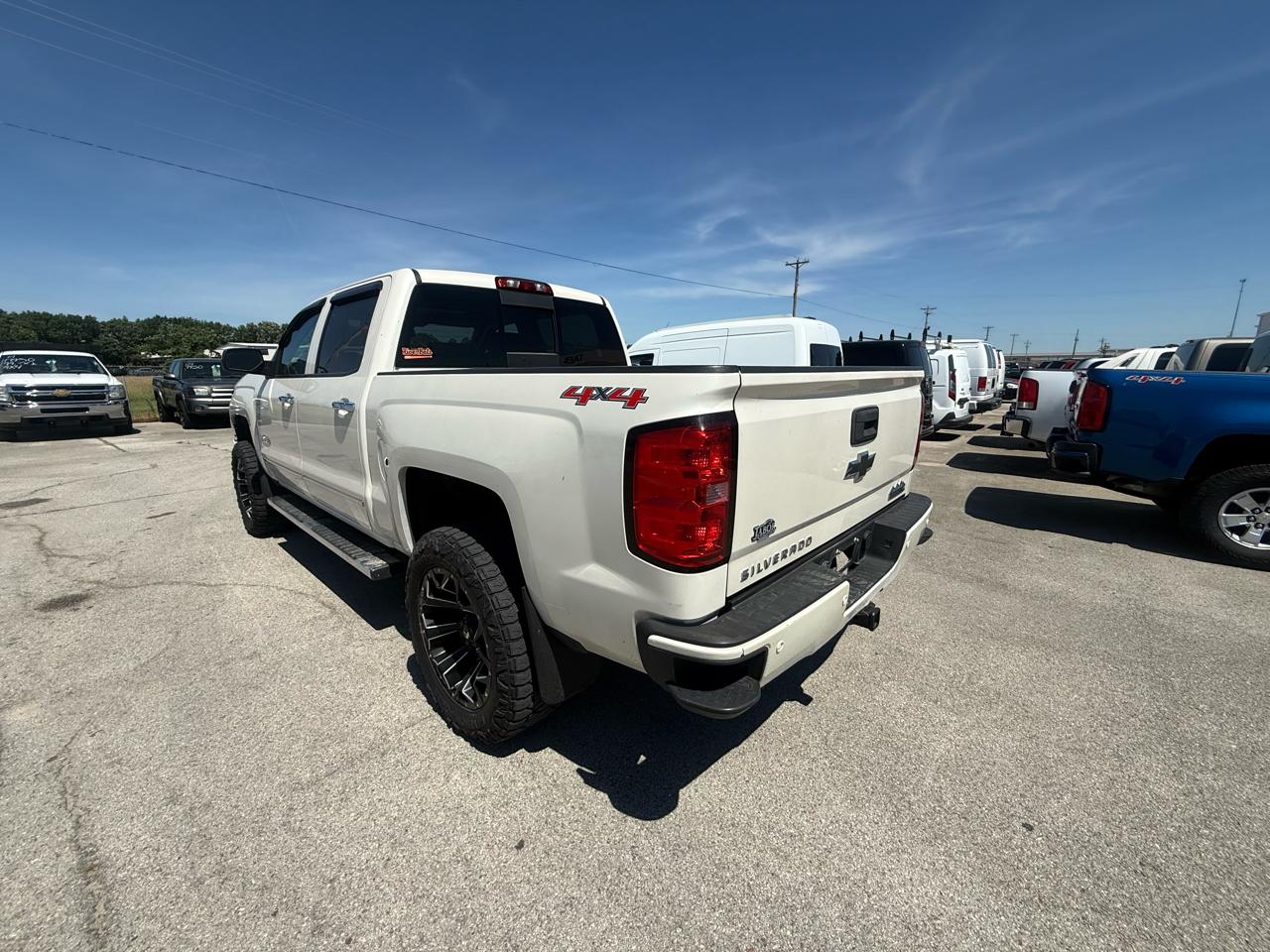 Chevrolet Silverado 1500 4WD Crew Cab 143.5" High Country 2014