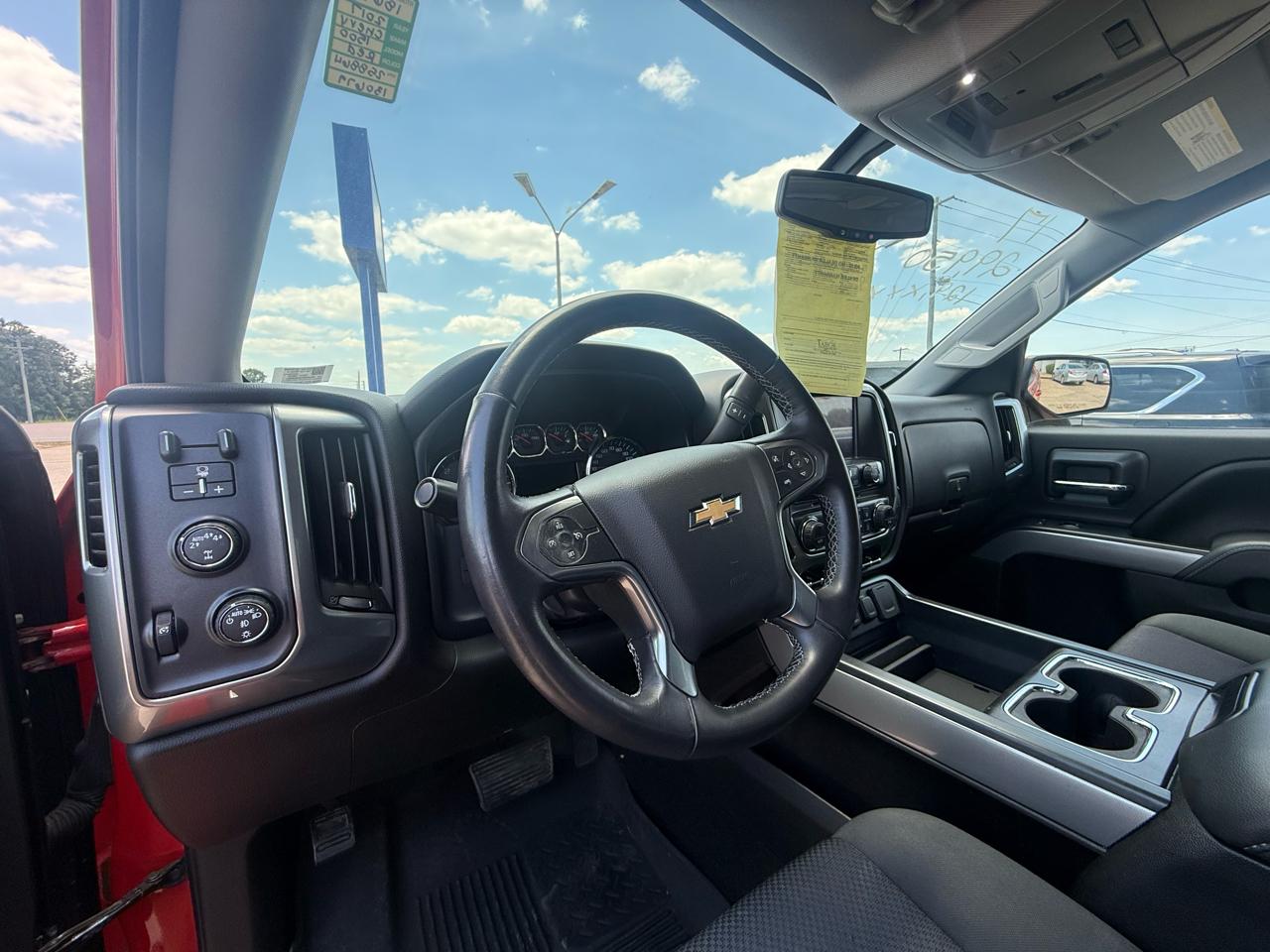 Chevrolet Silverado 1500 4WD Crew Cab 143.5" LT w/2LT 2017