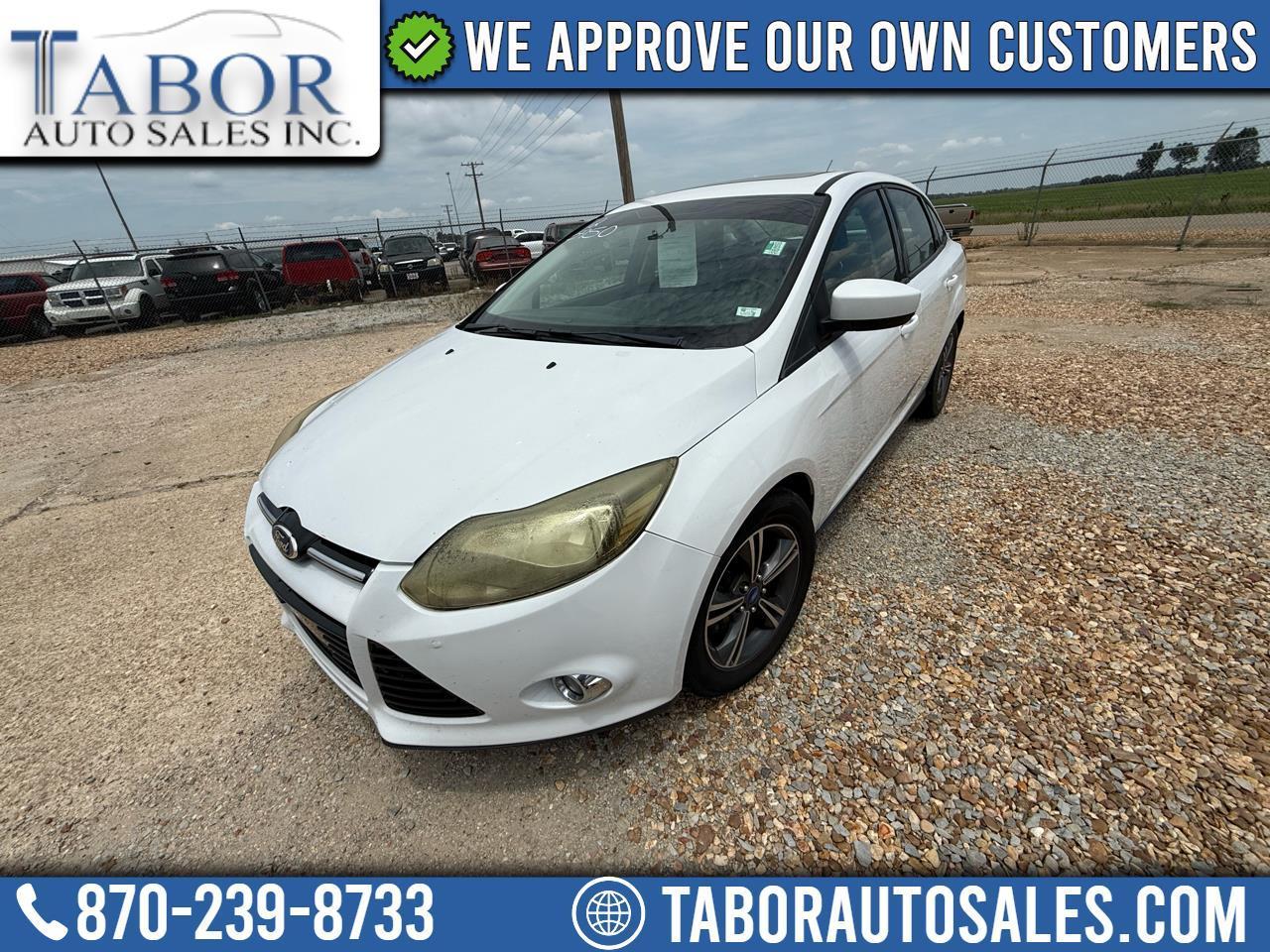Ford Focus 4dr Sdn SE 2012