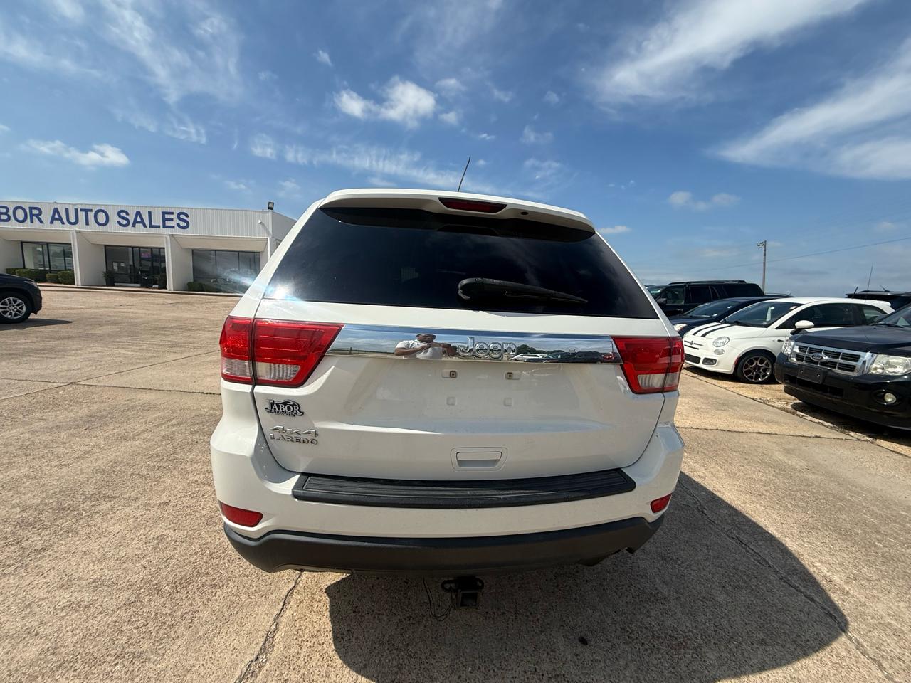 Jeep Grand Cherokee 4WD 4dr Laredo 2011