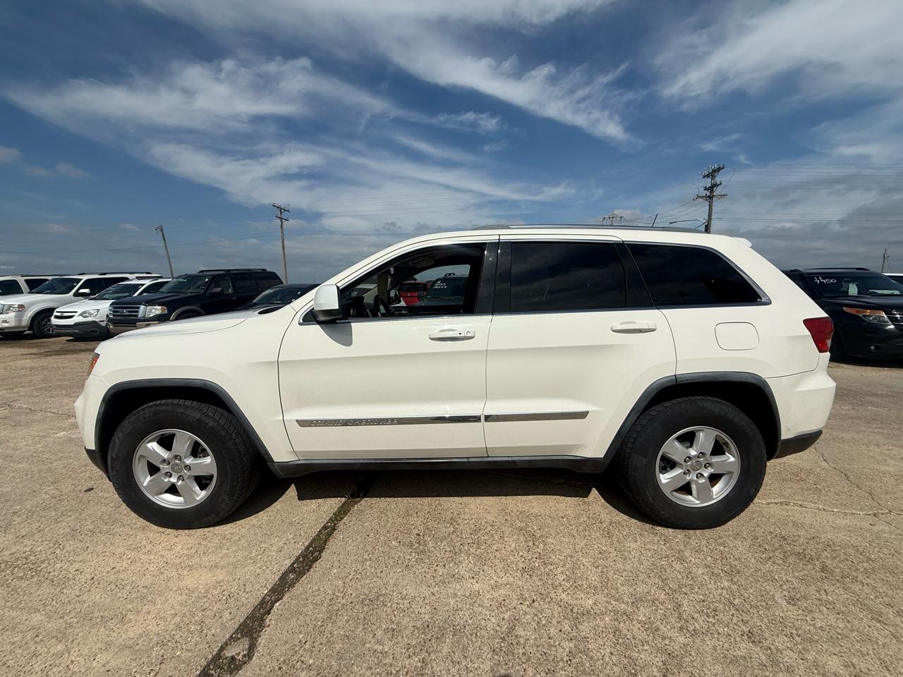 Jeep Grand Cherokee 4WD 4dr Laredo 2011