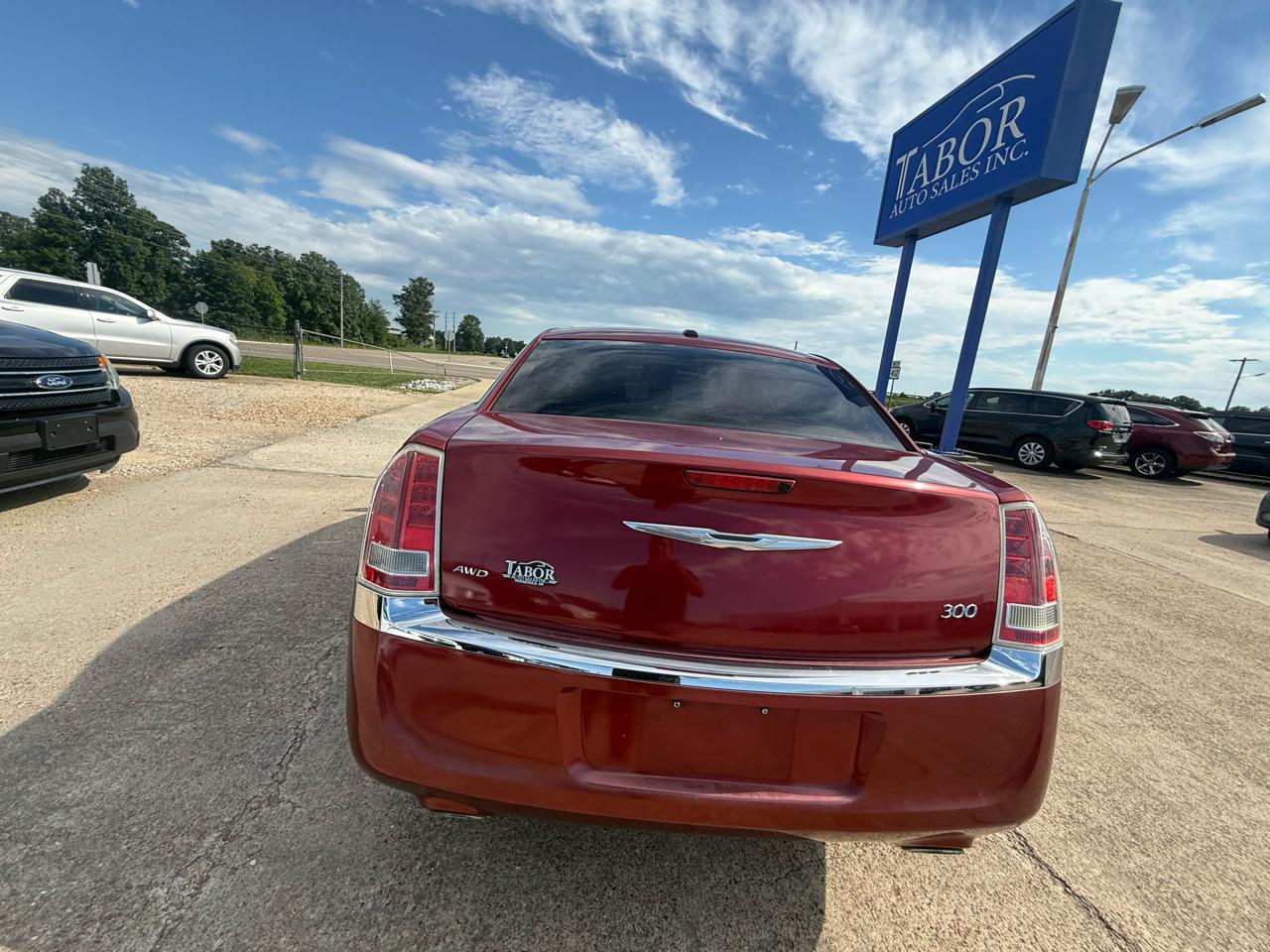 Chrysler 300 4dr Sdn AWD 2014