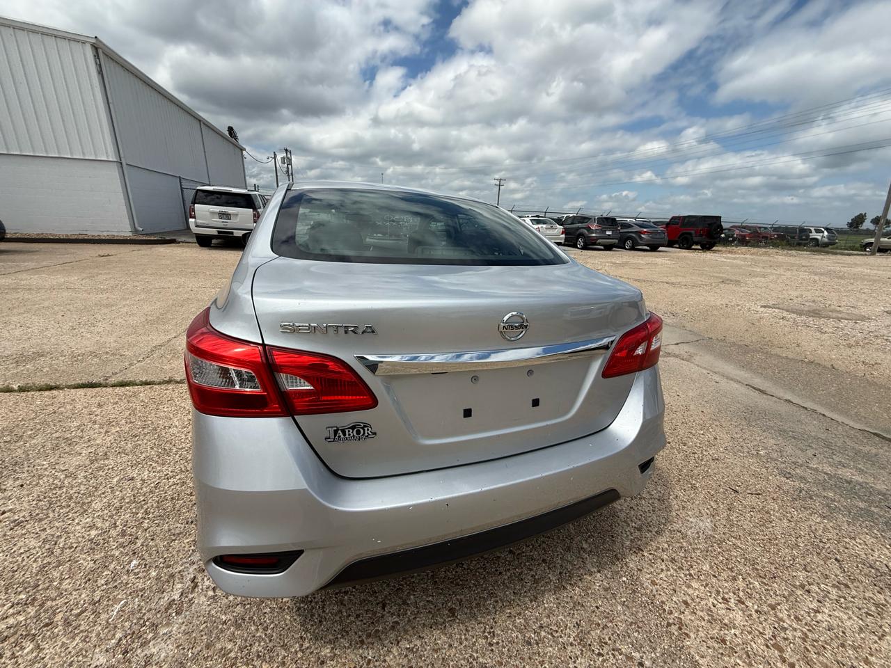 Nissan Sentra S CVT 2018