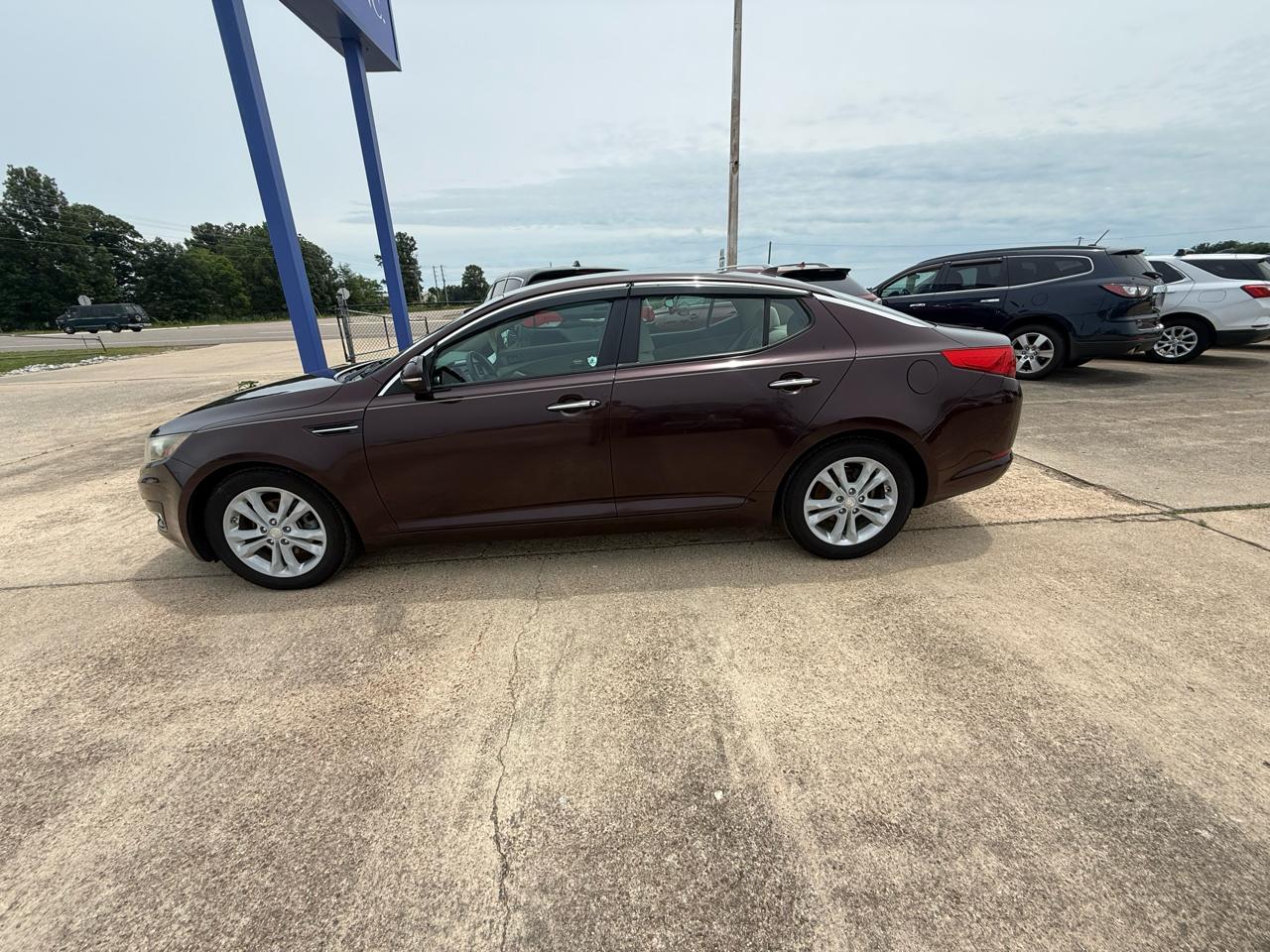 Kia Optima 4dr Sdn LX 2013