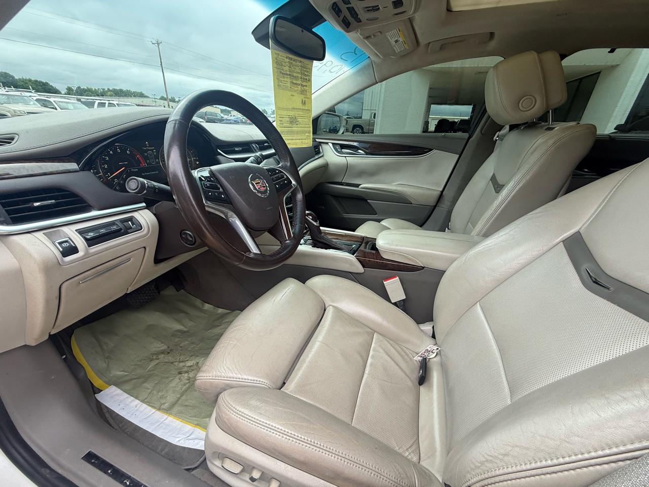 Cadillac XTS 4dr Sdn Platinum FWD 2013