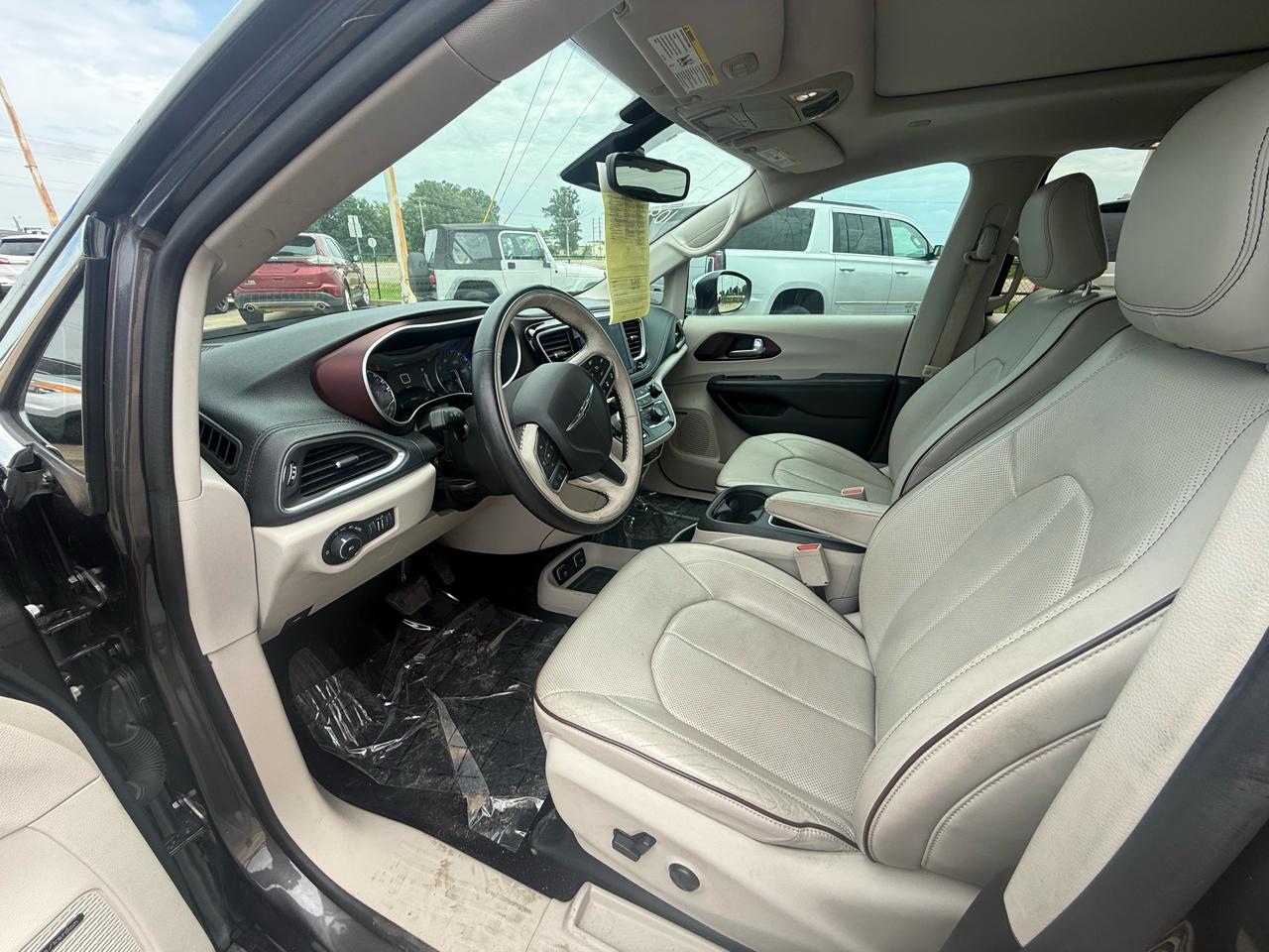 Chrysler Pacifica Limited FWD 2017