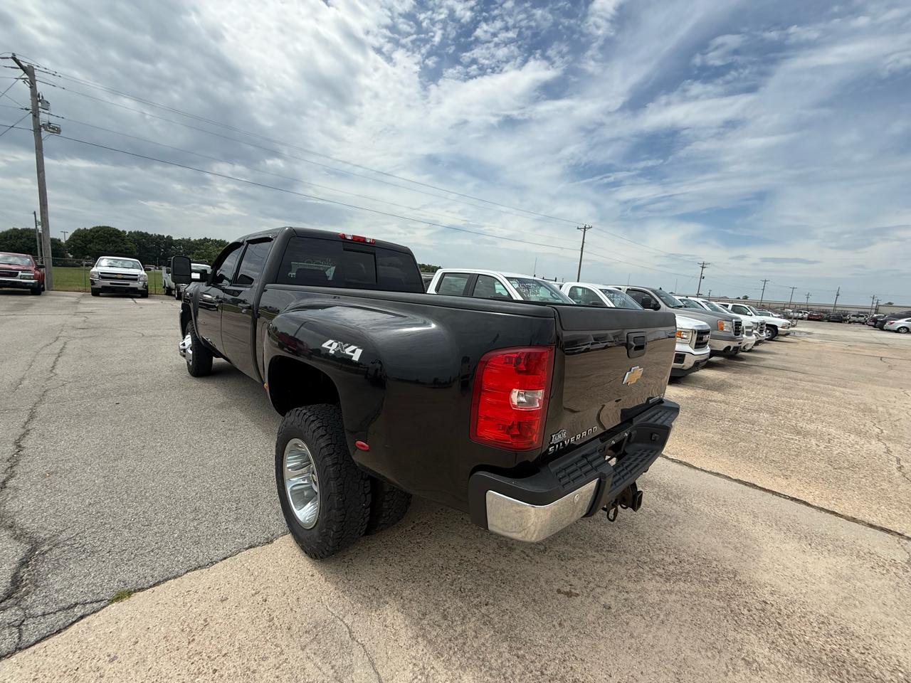Chevrolet Silverado 3500HD 4WD Crew Cab 167.7" DRW LTZ 2011
