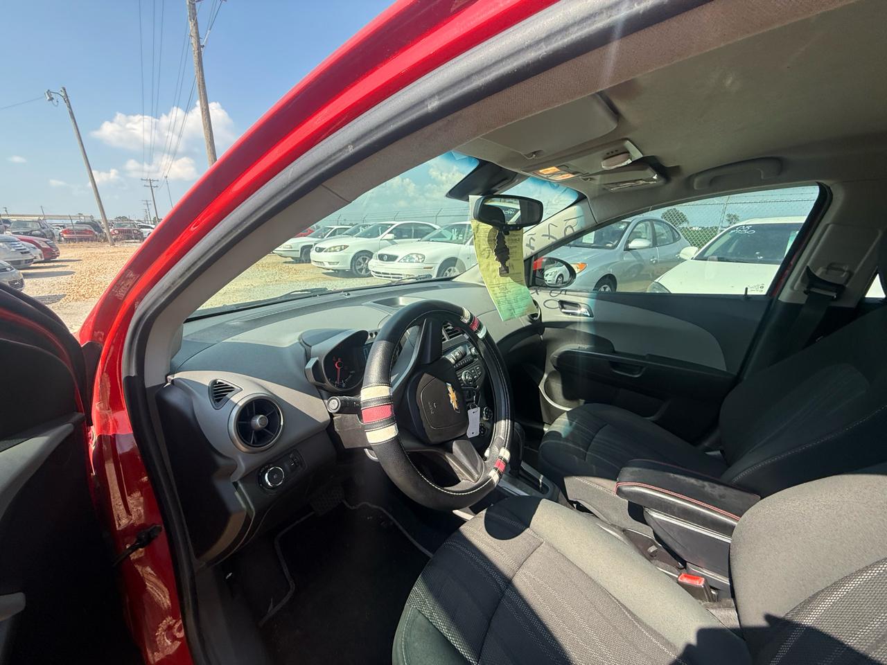 Chevrolet Sonic 4dr Sdn LT 2LT 2012