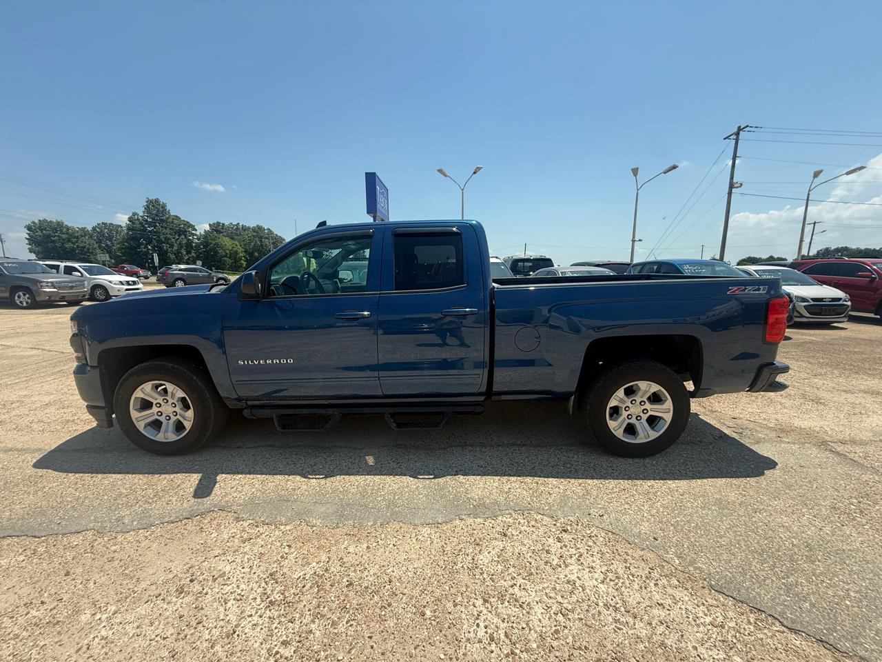 Chevrolet Silverado 1500 4WD Double Cab 143.5" LT w/2LT 2016