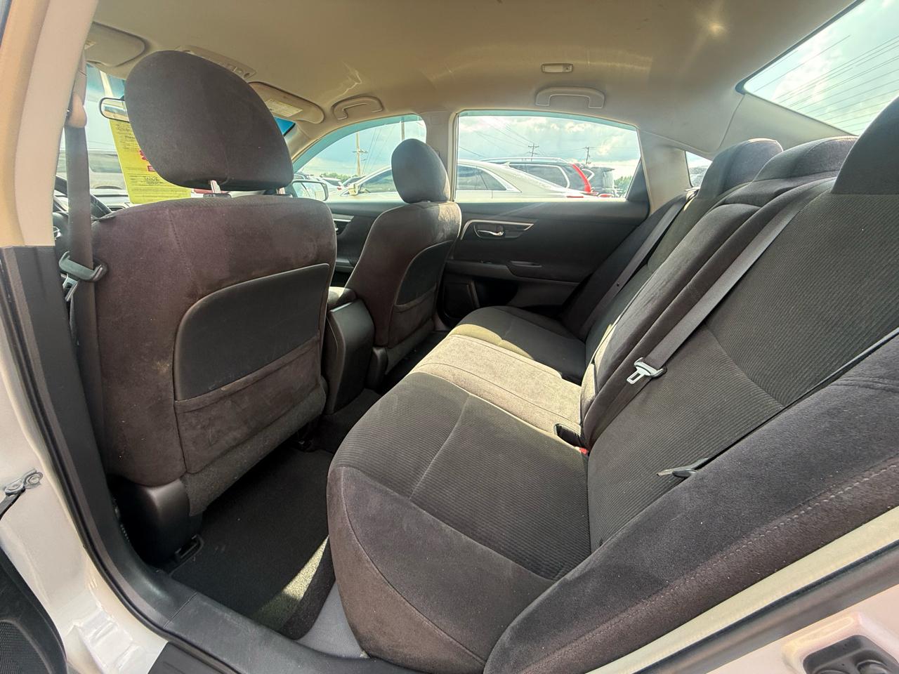 Nissan Altima 4dr Sdn I4 2.5 S 2013