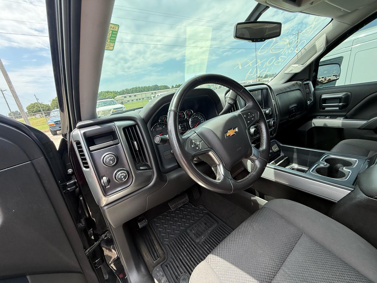 Chevrolet Silverado 1500 4WD Crew Cab 143.5" LT w/2LT 2018