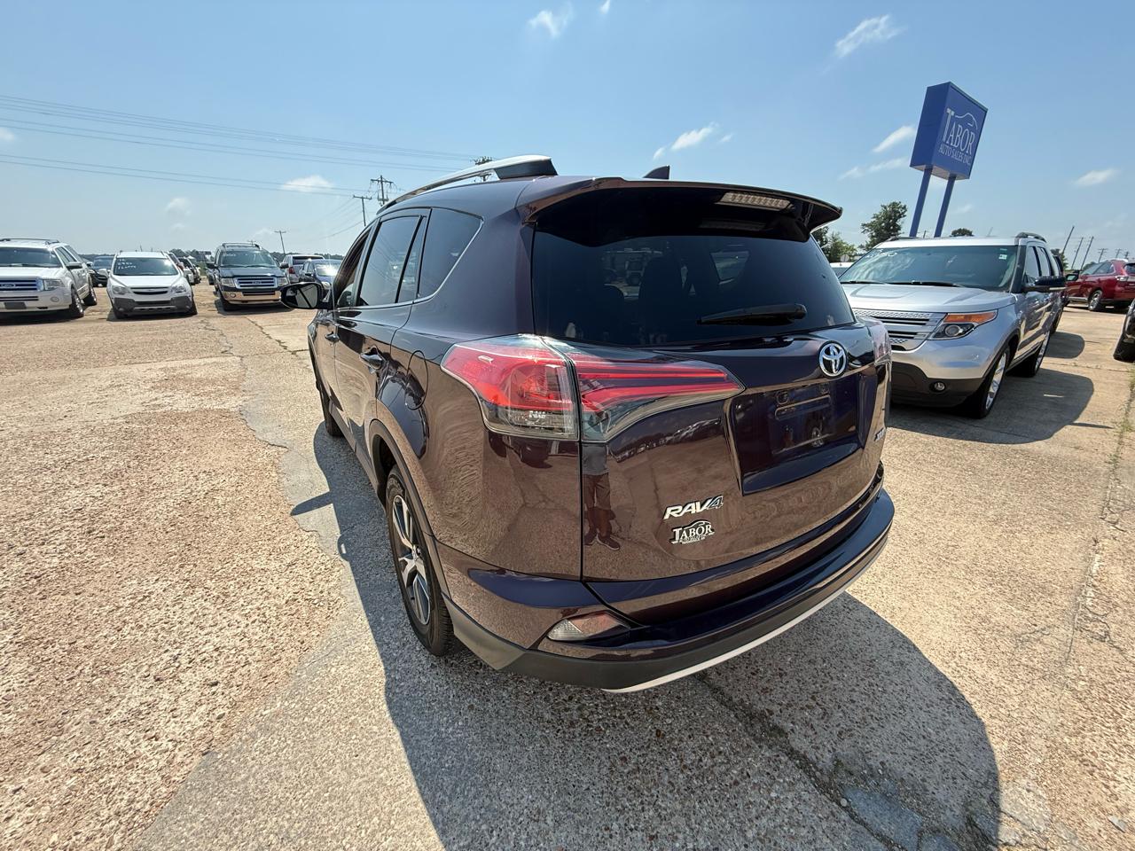 Toyota RAV4 FWD 4dr XLE (Natl) 2016
