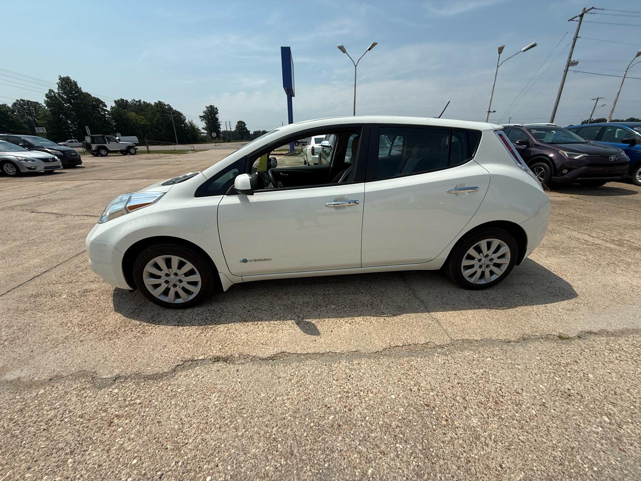 Nissan Leaf S Hatchback 2017