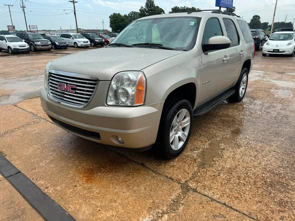 GMC Yukon 4WD 4dr SLT 2014