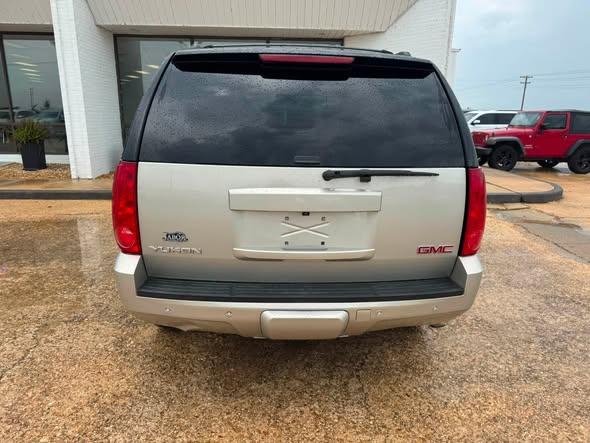 GMC Yukon 4WD 4dr SLT 2014