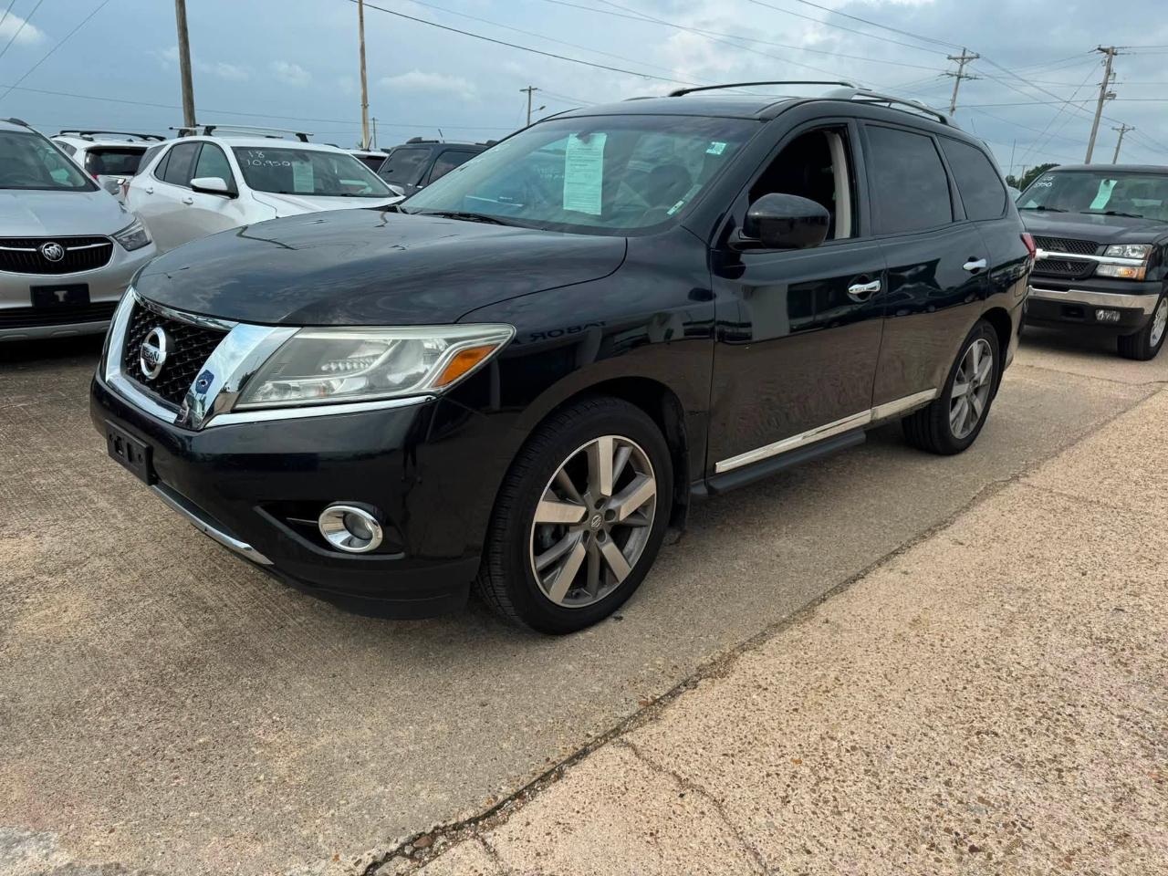Nissan Pathfinder 4WD 4dr Platinum 2015