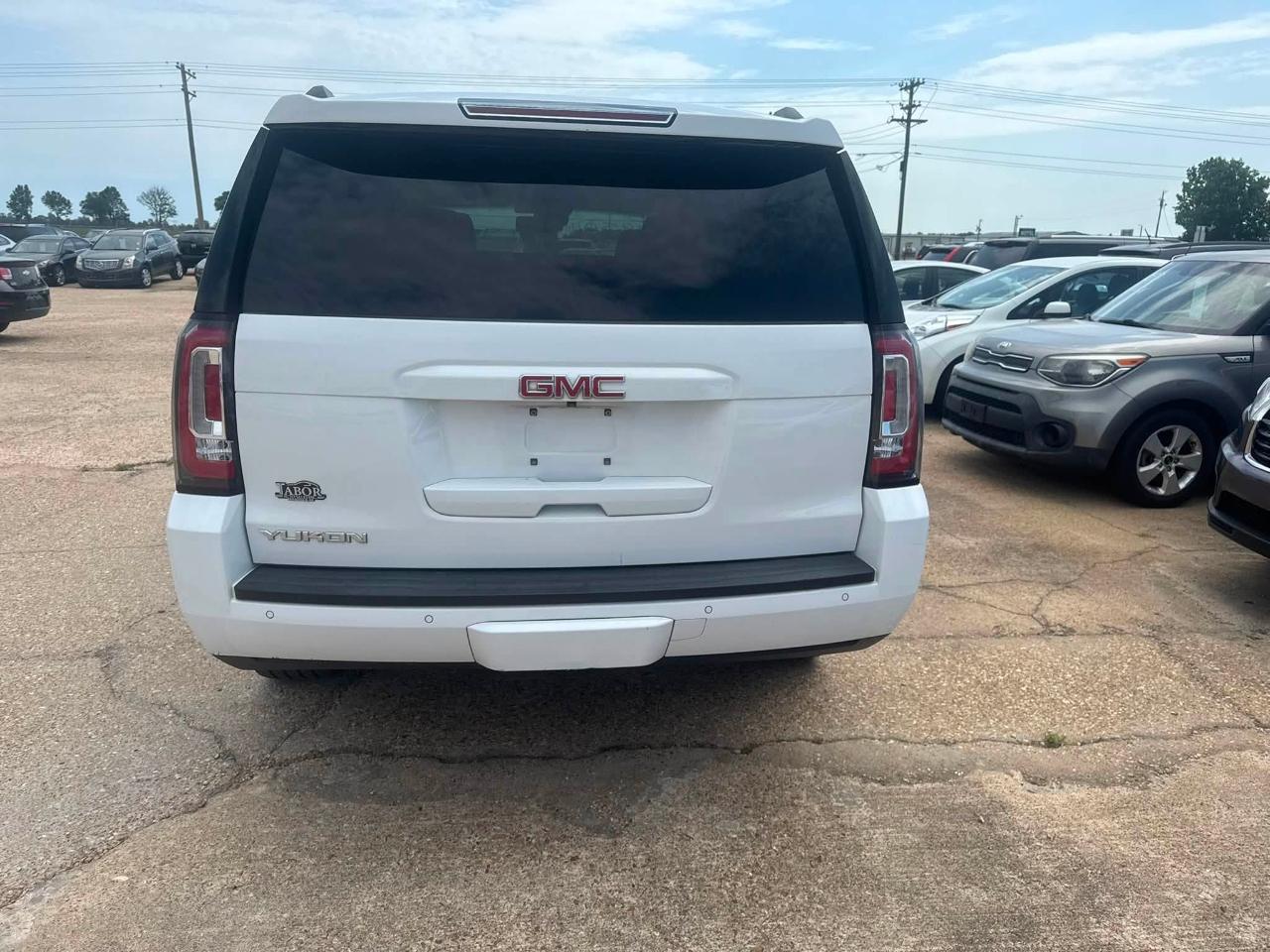 GMC Yukon 4WD 4dr SLT 2015