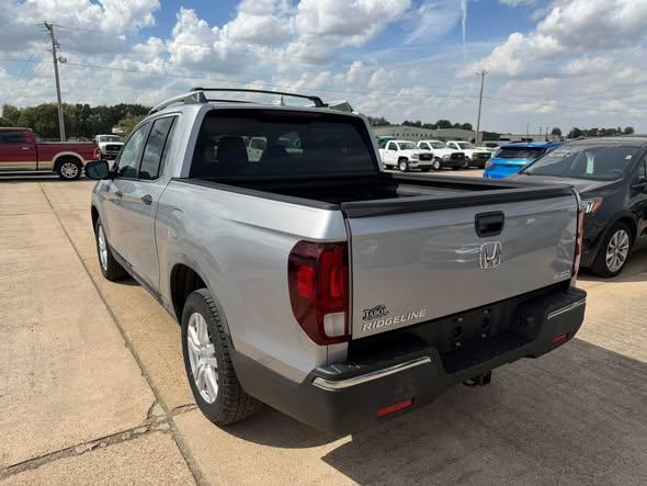 Honda Ridgeline RT 4x4 Crew Cab 5.3' Bed 2017