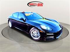2014 Porsche Panamera  2014 Porsche Panamera