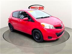 2013 Toyota Yaris  2013 Toyota Yaris