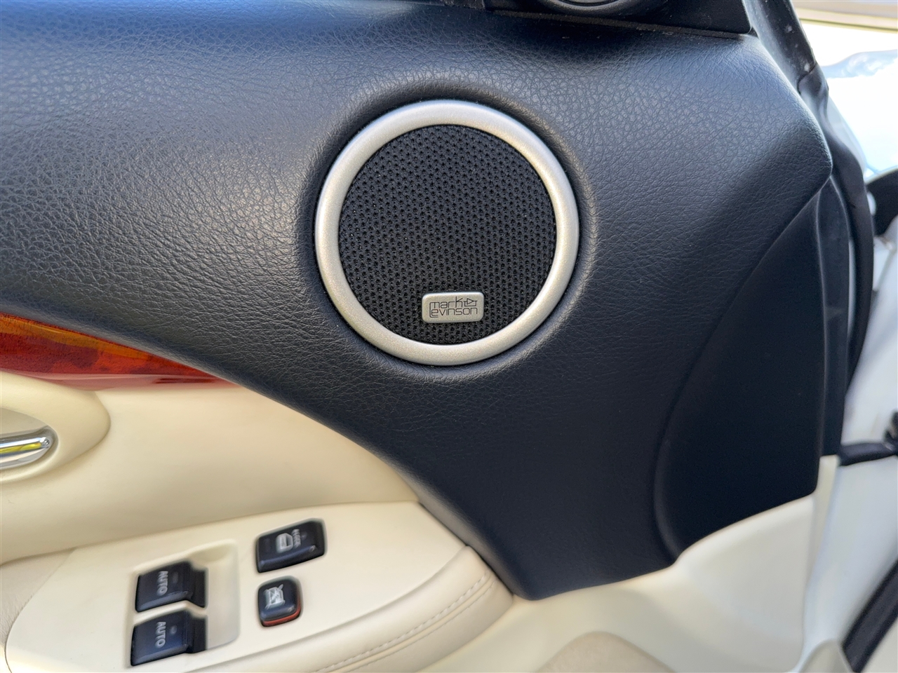 Lexus SC 430 Convertible 2008