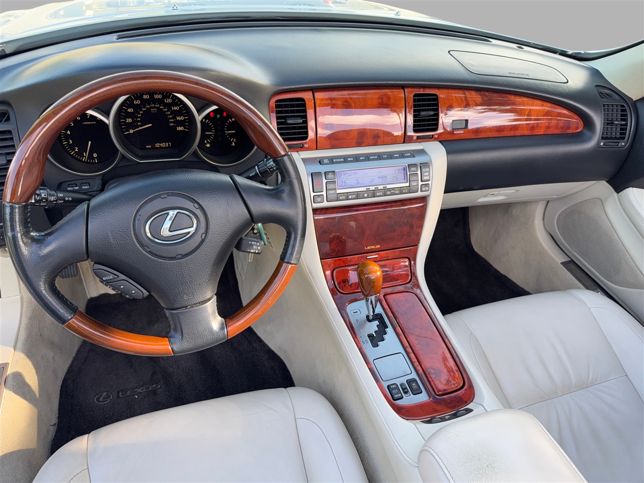 Lexus SC 430 Convertible 2008