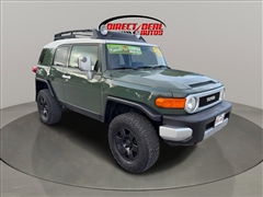2010 Toyota FJ Cruiser  2010 Toyota FJ Cruiser