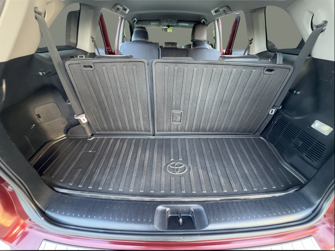 Toyota Highlander LE FWD I4 2015