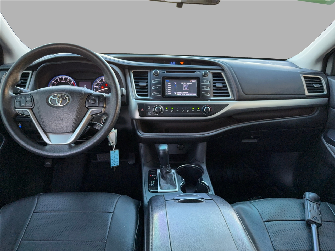 Toyota Highlander LE FWD I4 2015
