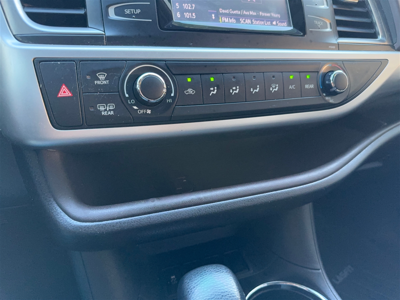 Toyota Highlander LE FWD I4 2015