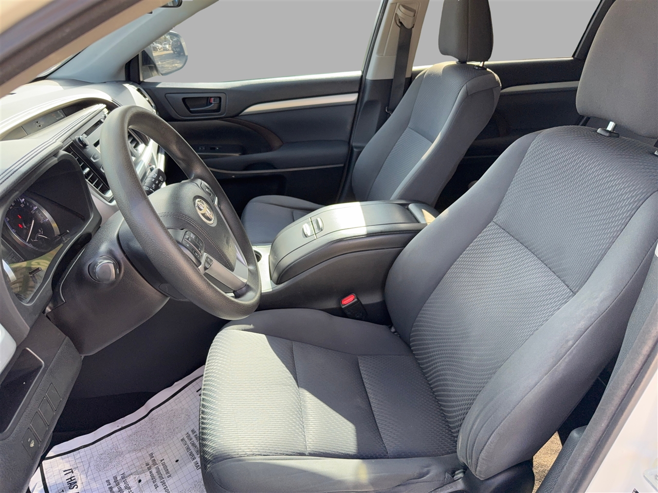 Toyota Highlander LE FWD I4 2015