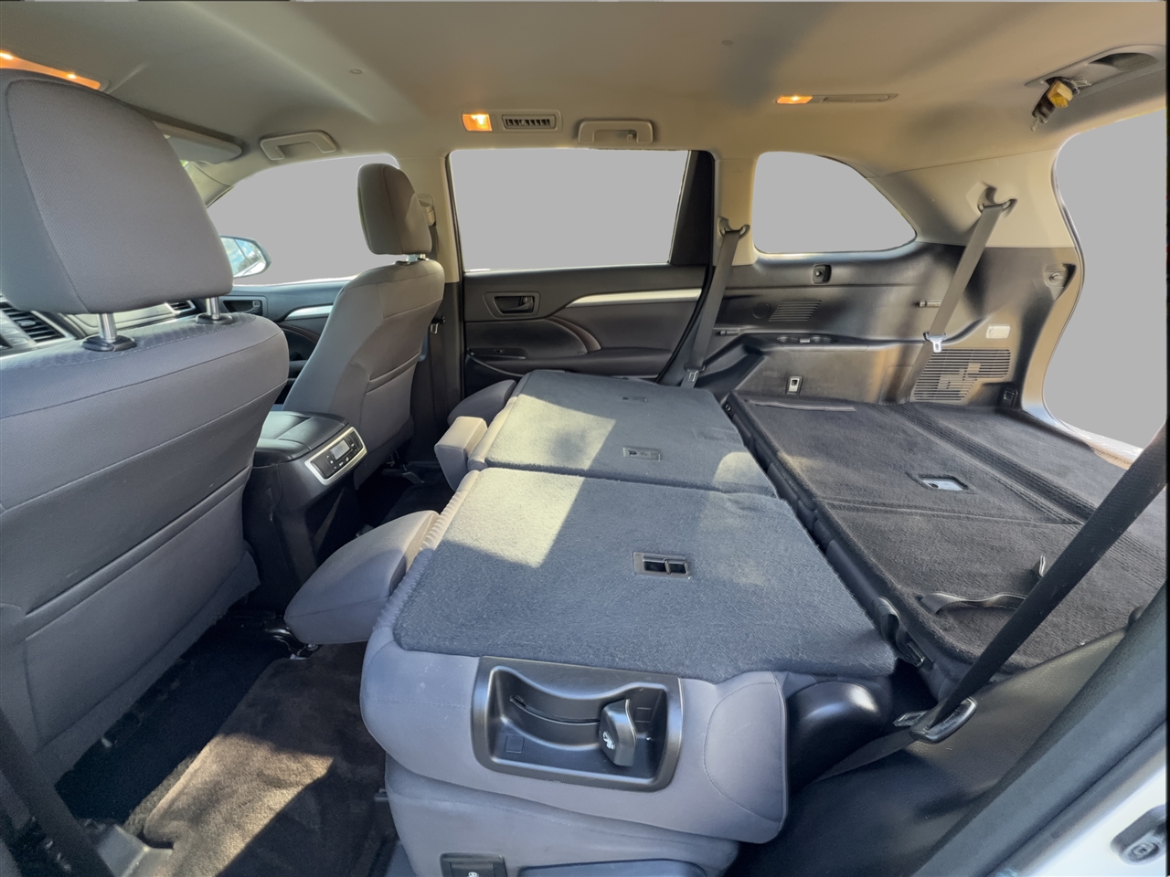 Toyota Highlander LE FWD I4 2015