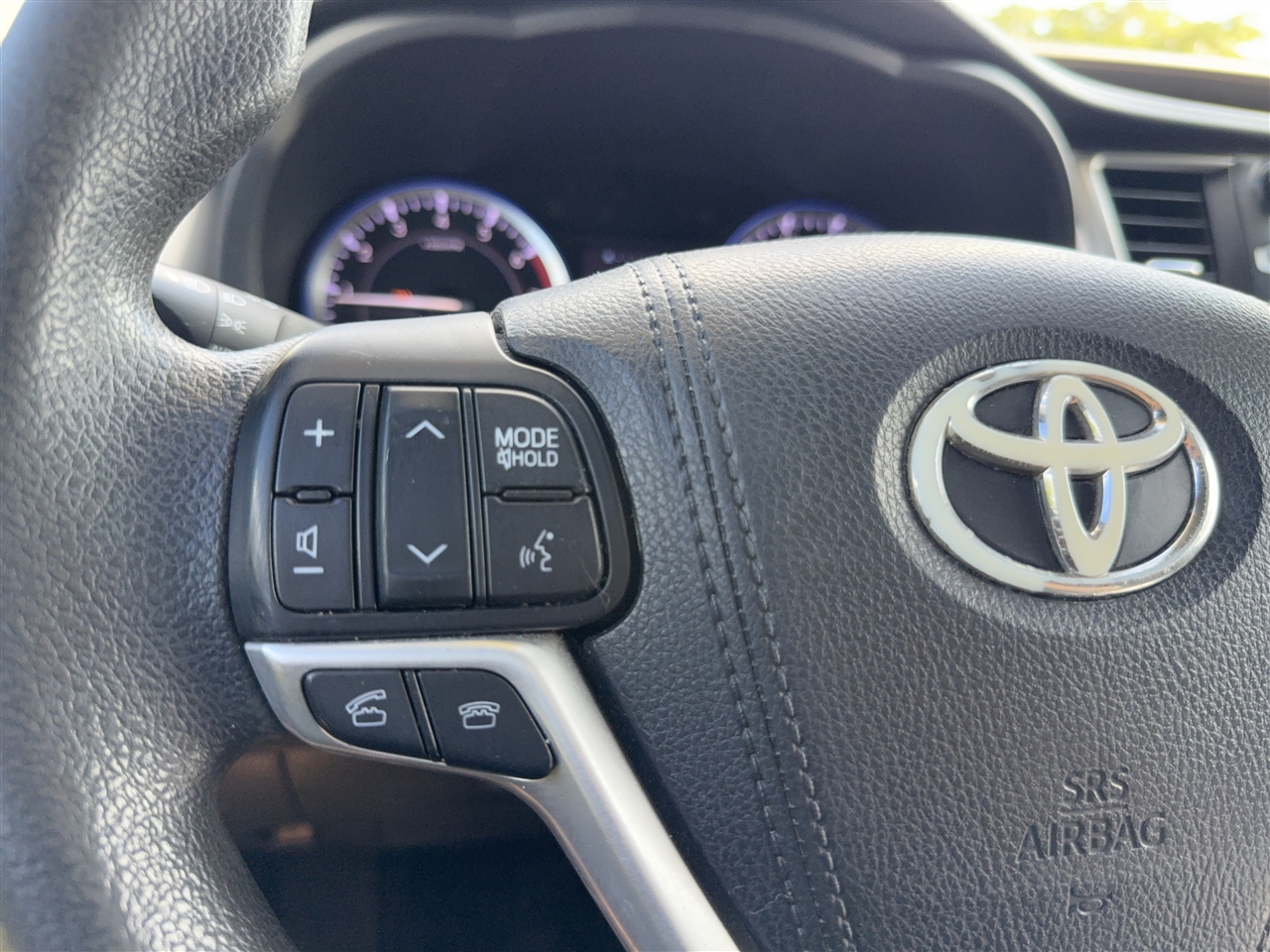 Toyota Highlander LE FWD I4 2015