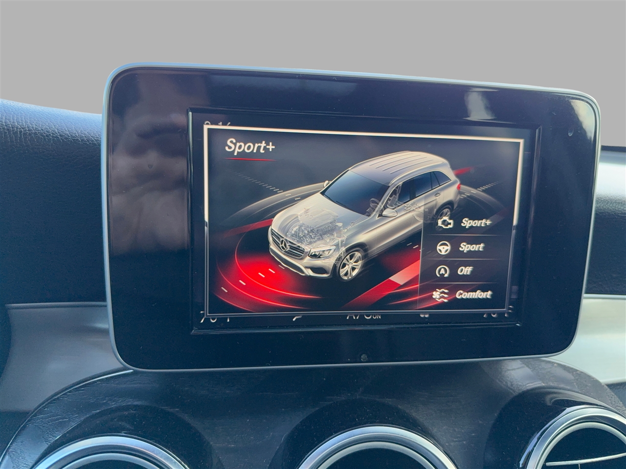 Mercedes-Benz GLC-Class GLC300 2019