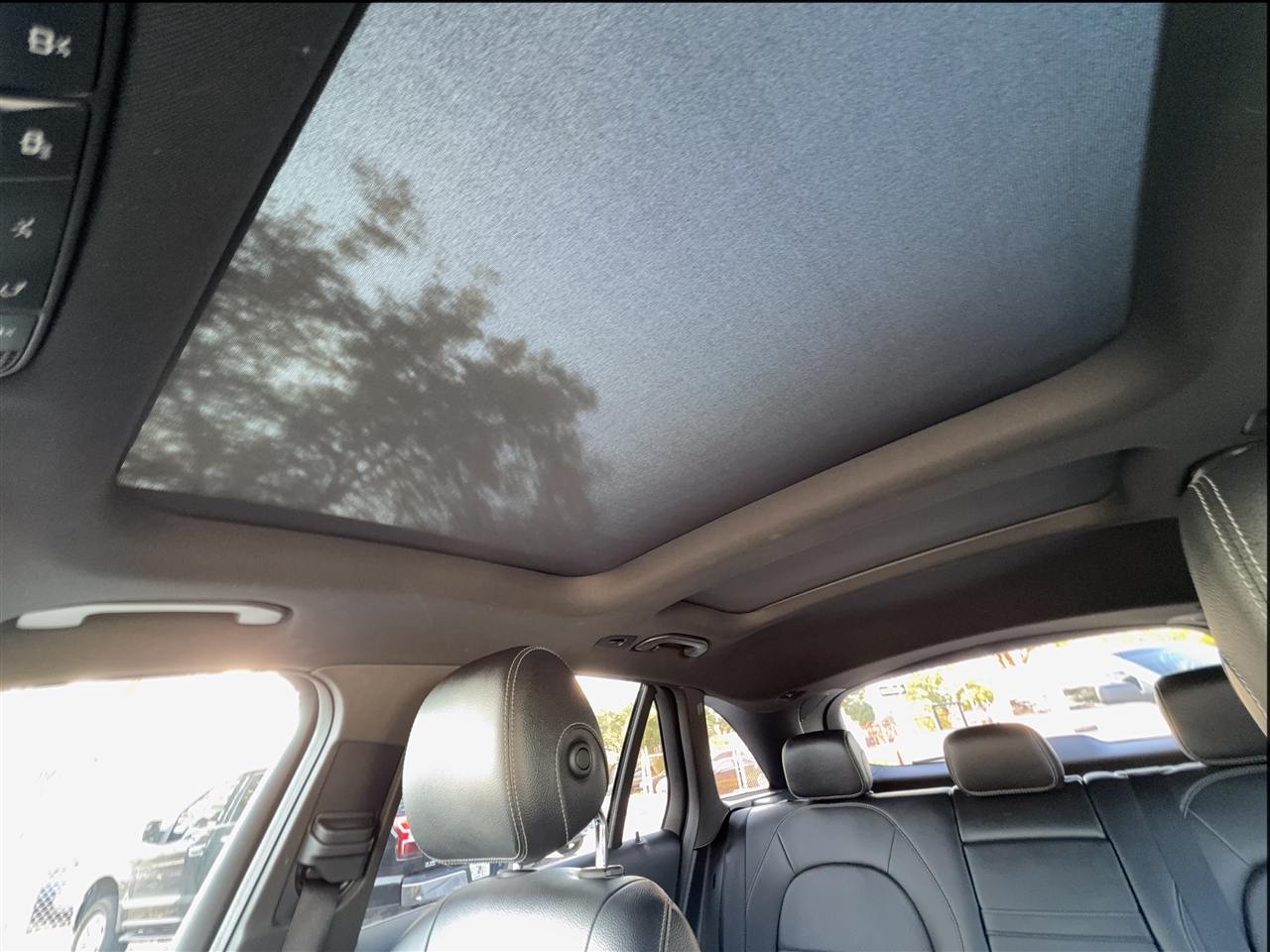 Mercedes-Benz GLC-Class GLC300 2019