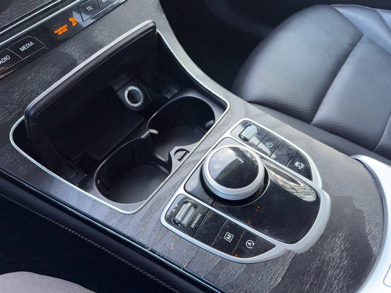 Mercedes-Benz GLC-Class GLC300 2019