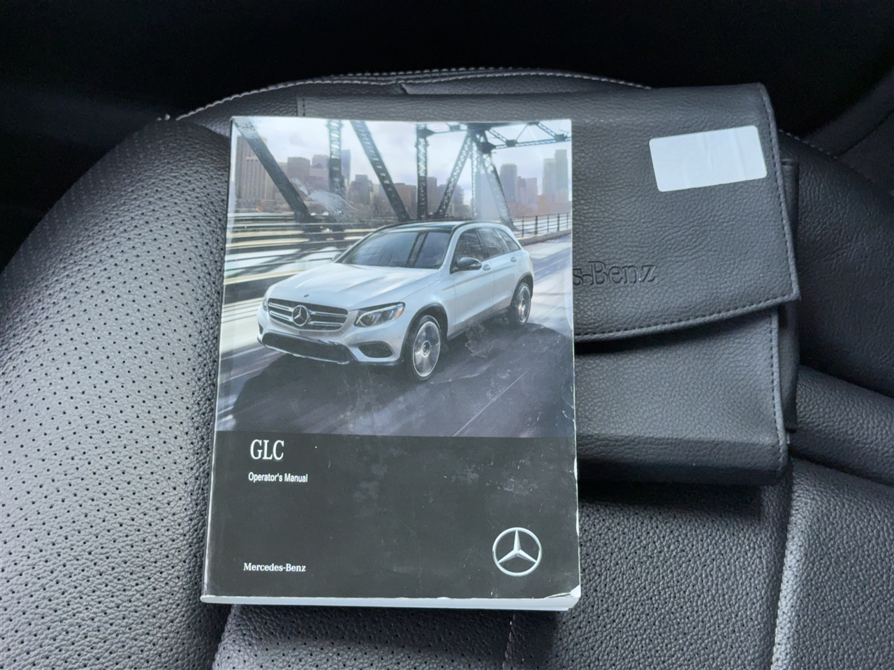 Mercedes-Benz GLC-Class GLC300 2019