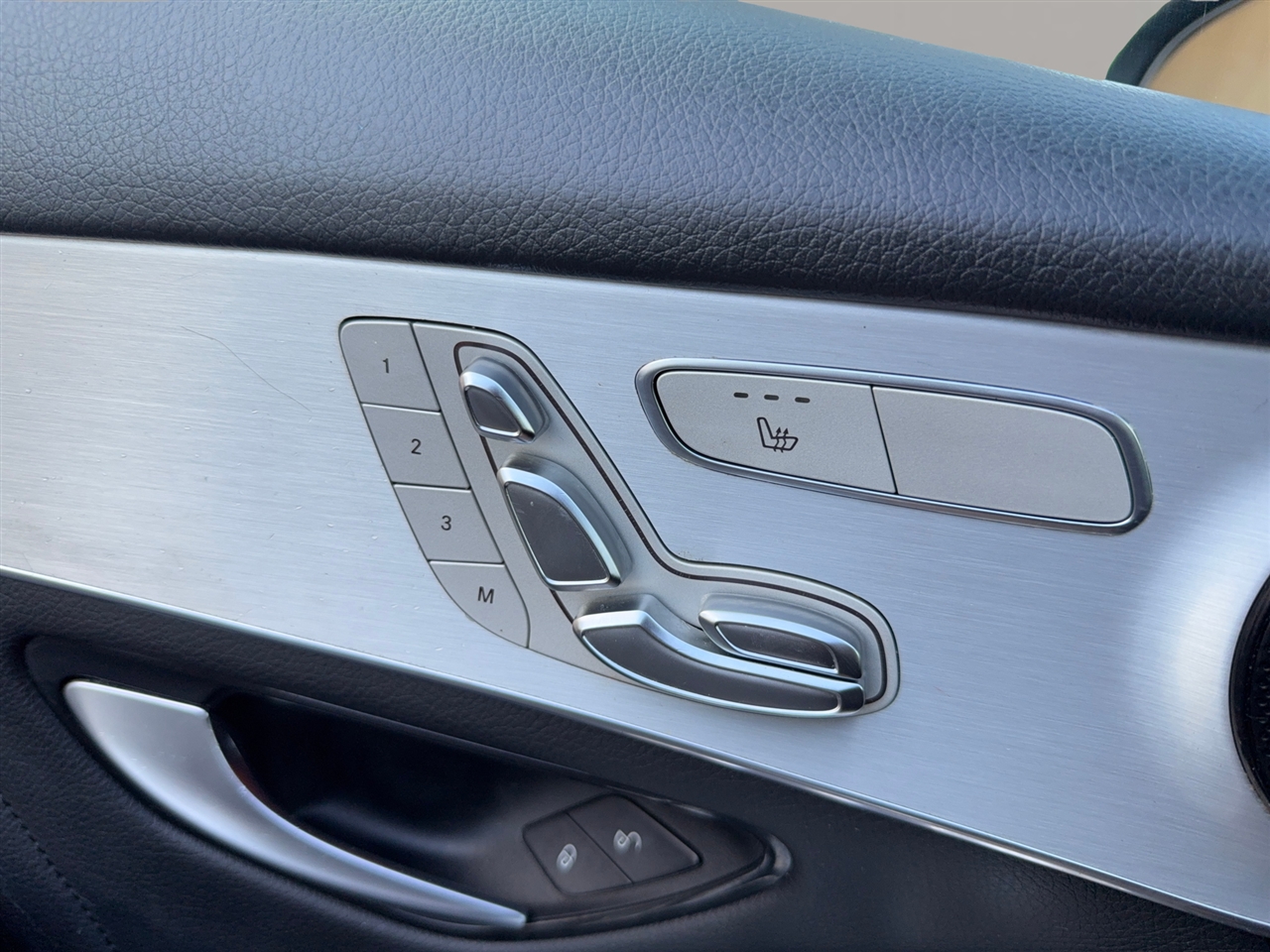 Mercedes-Benz GLC-Class GLC300 2019