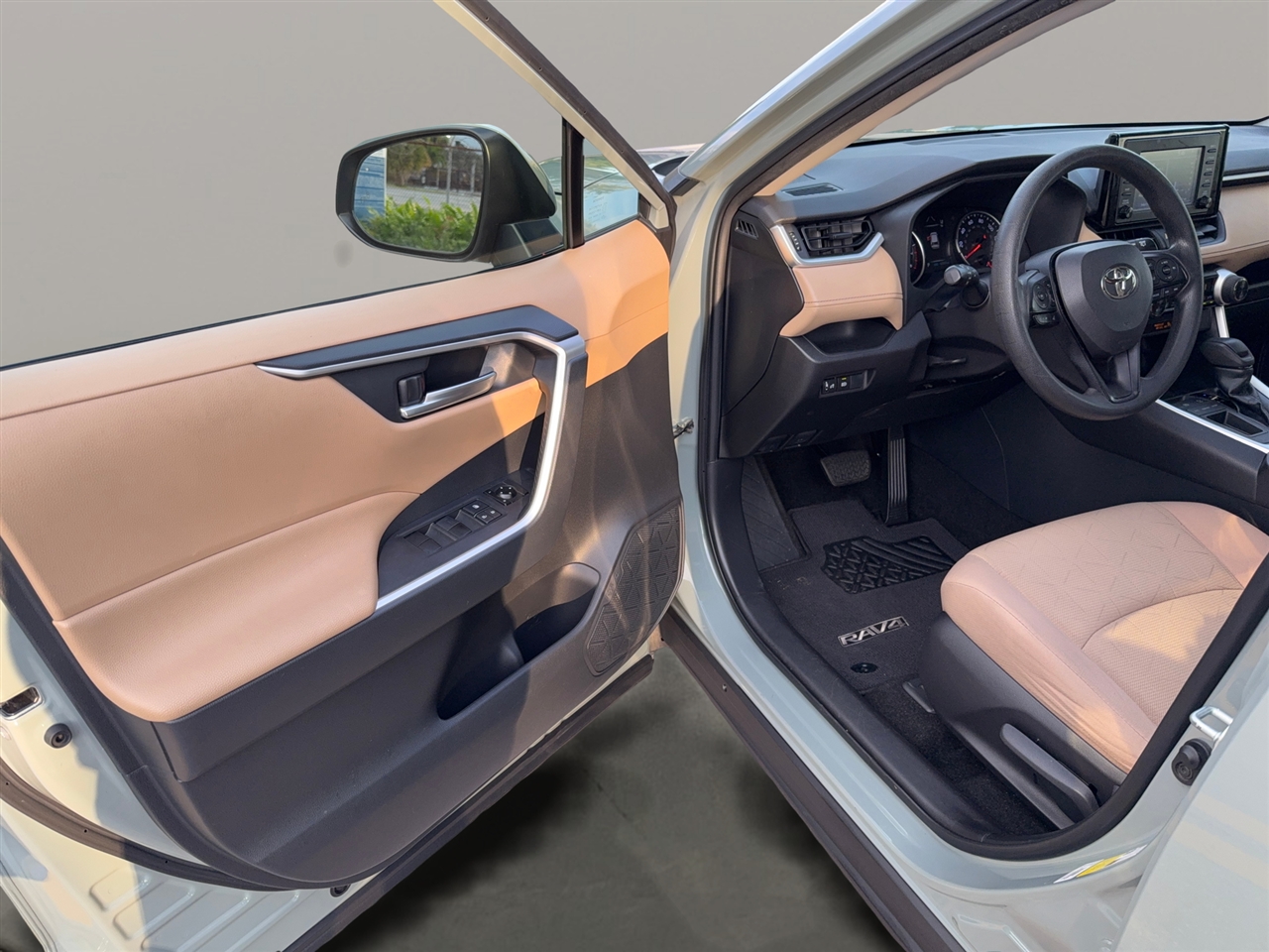 Toyota RAV4 XLE 2019