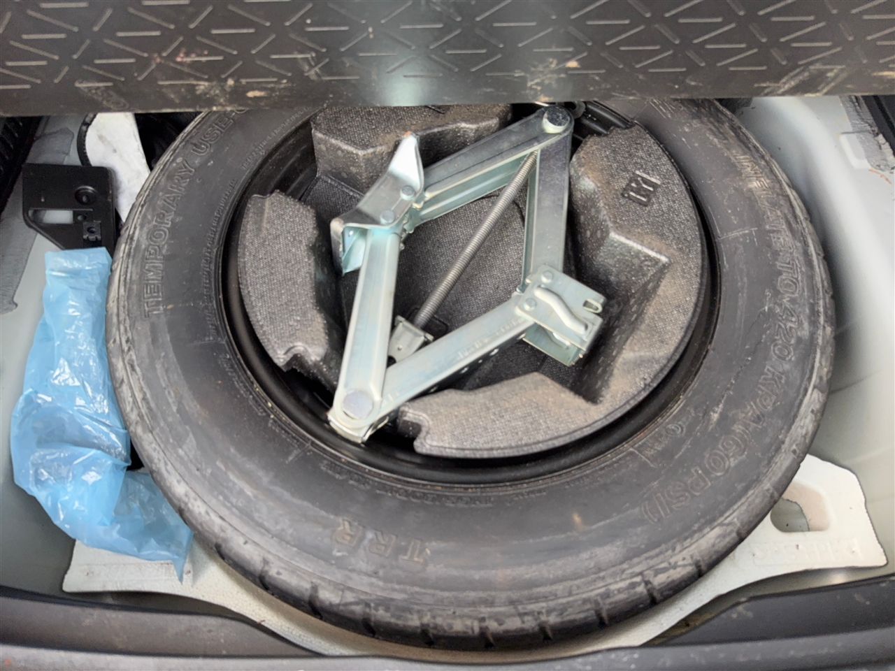 Toyota RAV4 XLE 2019