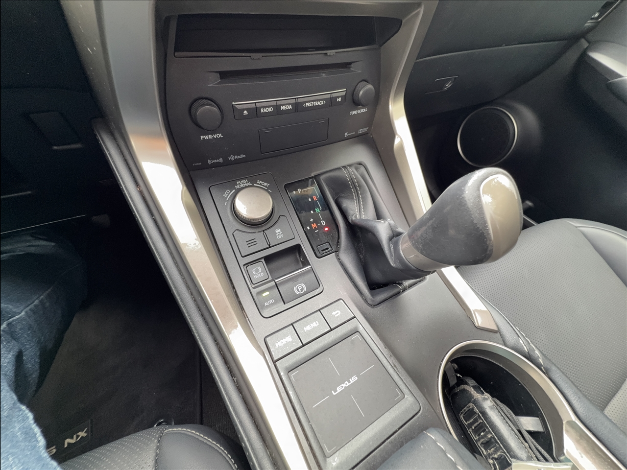 Lexus NX 200t FWD 2016