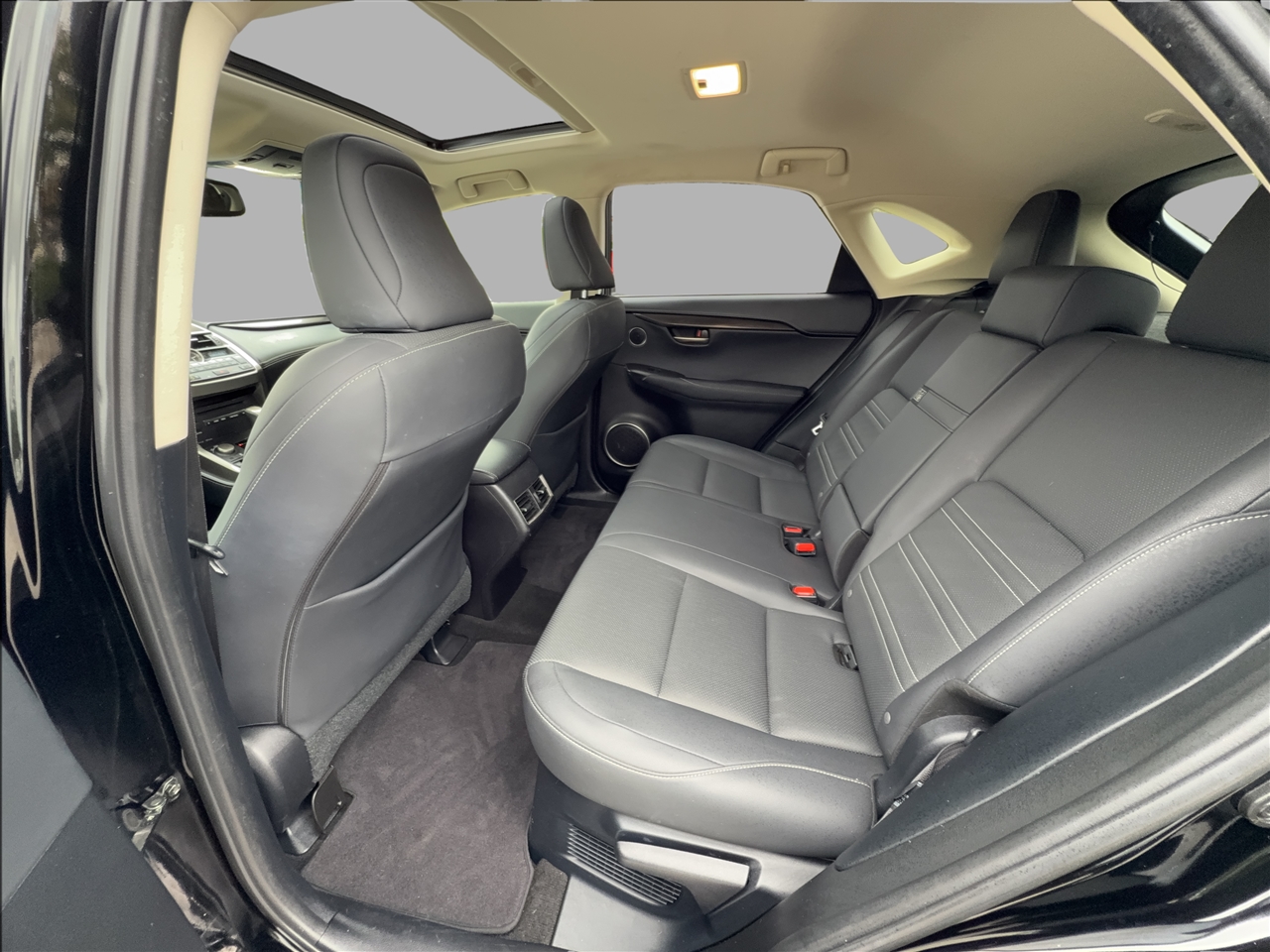 Lexus NX 200t FWD 2016